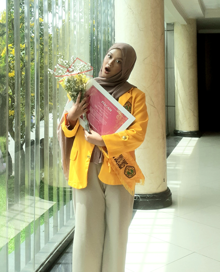 Nayla Nurul, Terpilih sebagai Mahasiswa Berprestasi Universitas Bale Bandung 2025